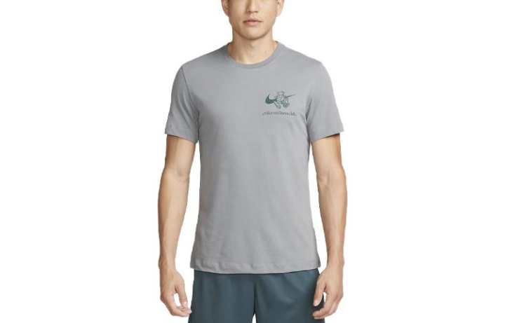 Nike Nike T Shirts Men's Silver Crew Neck Moderate Straight Fit