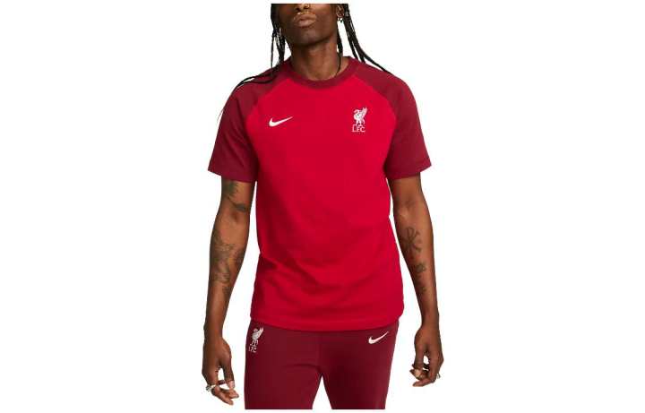 Nike Nike T Shirts Men's Red Crew Neck Moderate Straight Fit
