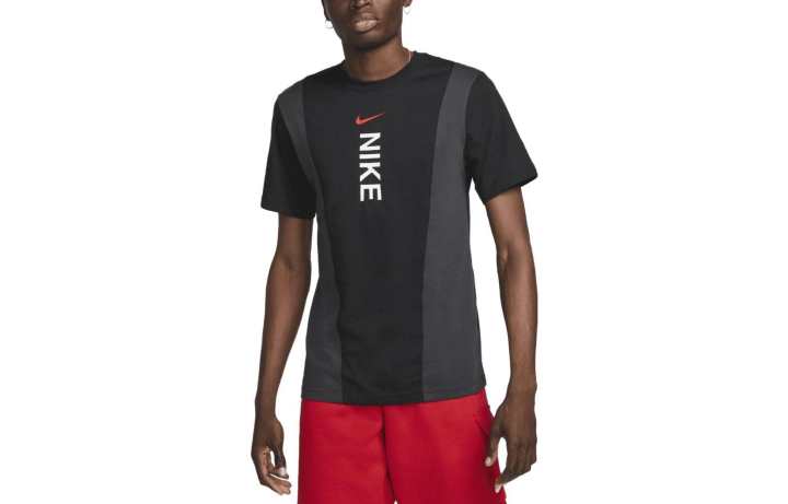 Nike Nike T Shirts Men's Black Crew Neck Moderate Straight Fit