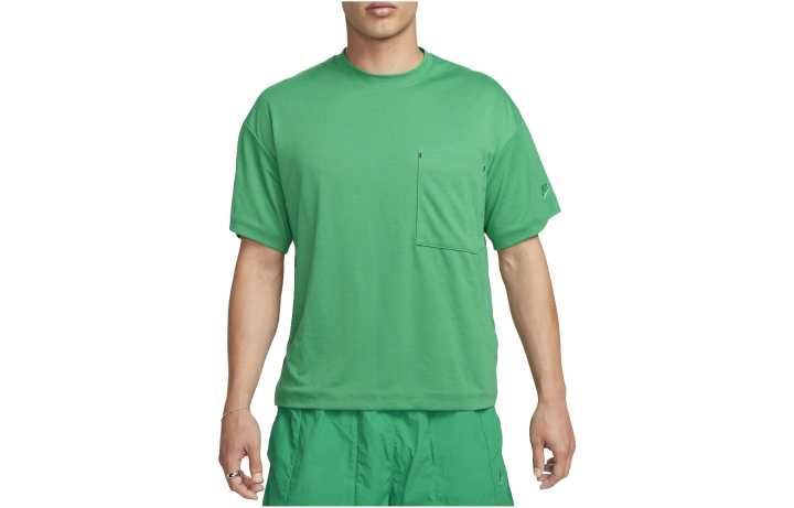 Nike Nike T Shirts Men's Green Crew Neck Moderate Straight Fit