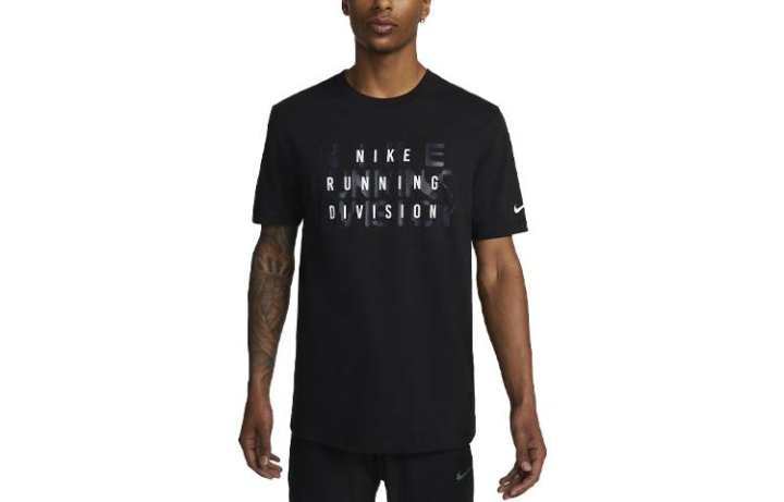 Nike Nike T Shirts Men's Black Crew Neck Moderate Straight Fit