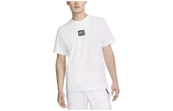 Nike Nike T Shirts Men's White Crew Neck Moderate Straight Fit