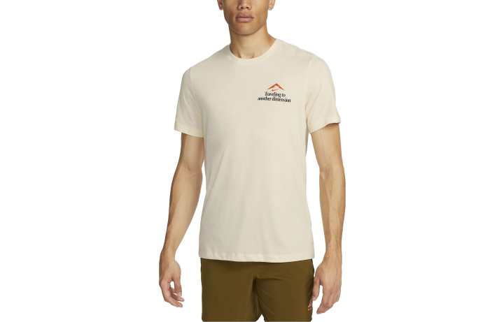 Nike Nike T Shirts Men's Ecru Crew Neck Moderate Straight Fit