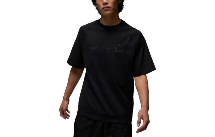 Nike Nike T Shirts Men's Black Crew Neck Moderate Straight Fit