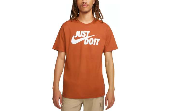 Nike Nike T Shirts Men's Dark Umber Crew Neck Moderate Straight Fit