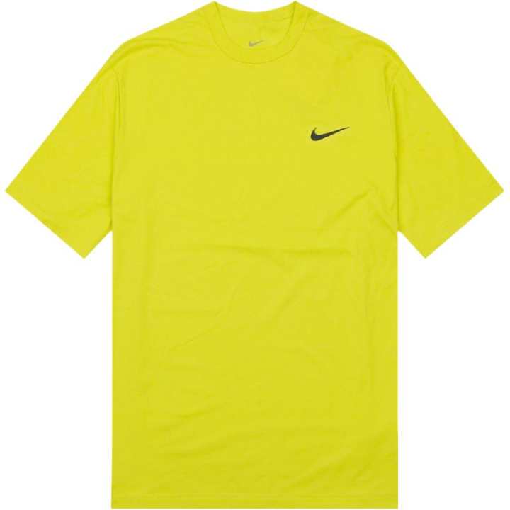 Nike Nike T Shirts Men's Gold Crew Neck Moderate Straight Fit