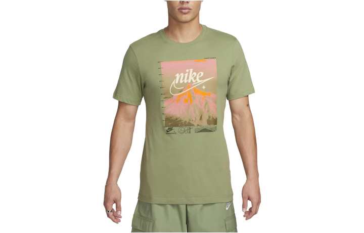 Nike Nike T Shirts Men's Green Crew Neck Moderate Straight Fit