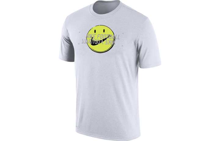 Nike Nike T Shirts Men's White Crew Neck Moderate Straight Fit