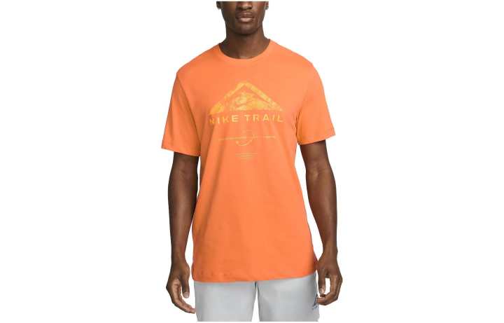 Nike Nike T Shirts Men's Saffron Crew Neck Moderate Straight Fit