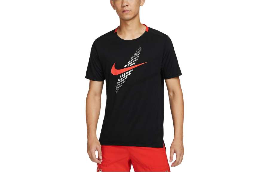 Nike Nike Running T Shirts Men's Black Crew Neck Moderate Straight Fit