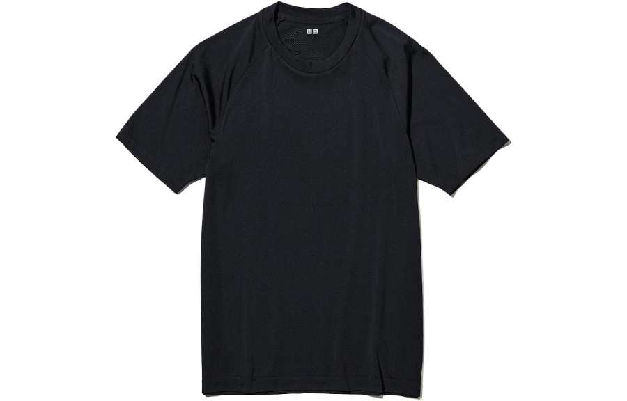 UNIQLO T Shirts Men's Black Crew Neck Moderate