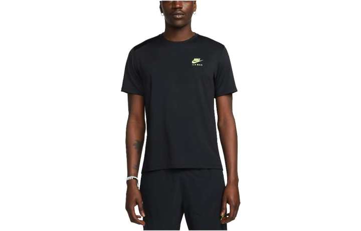 Nike Nike T Shirts Men's Black Crew Neck Moderate Straight Fit