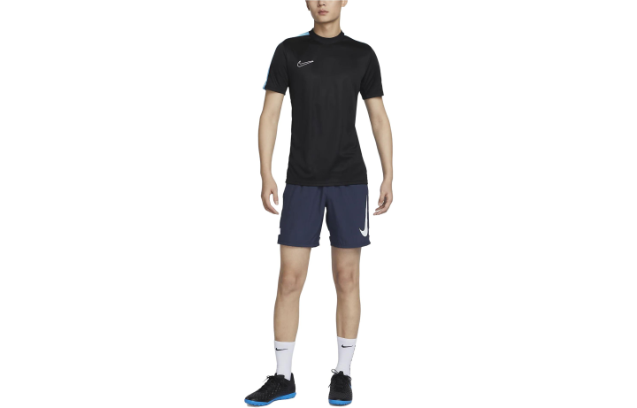 Nike Nike T Shirts Men's Black Crew Neck Moderate Straight Fit