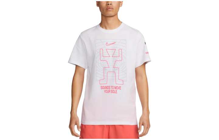 Nike Nike T Shirts Men's White Crew Neck Moderate Straight Fit