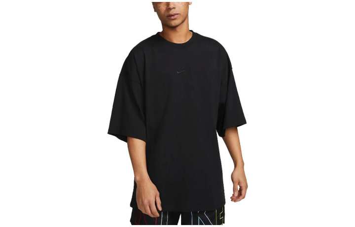 Nike Nike T Shirts Men's Black Crew Neck Moderate Straight Fit