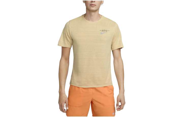 Nike Nike MILER T Shirts Men's Sesame Yellow Crew Neck Moderate Straight Fit