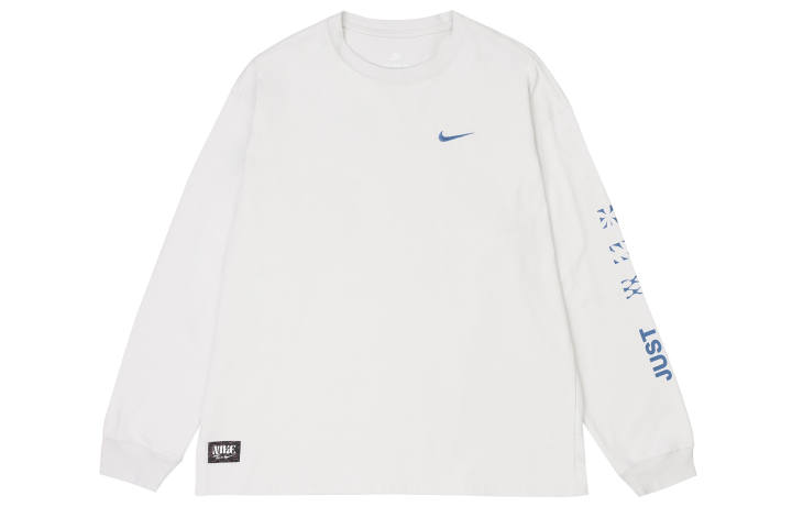 Nike Nike T Shirts Men's White Crew Neck Moderate Straight Fit