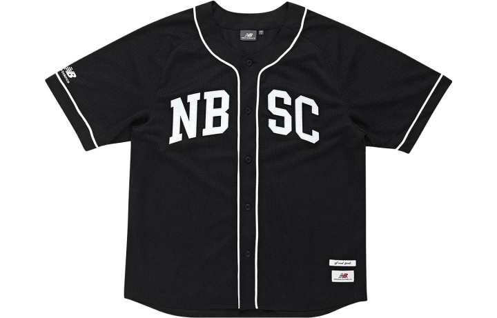 New Balance New Balance T Shirts Men's Black Crew Neck Moderate Straight Fit