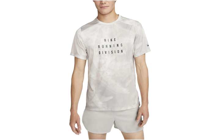 Nike Nike T Shirts Men's Light Gray Crew Neck Moderate Straight Fit