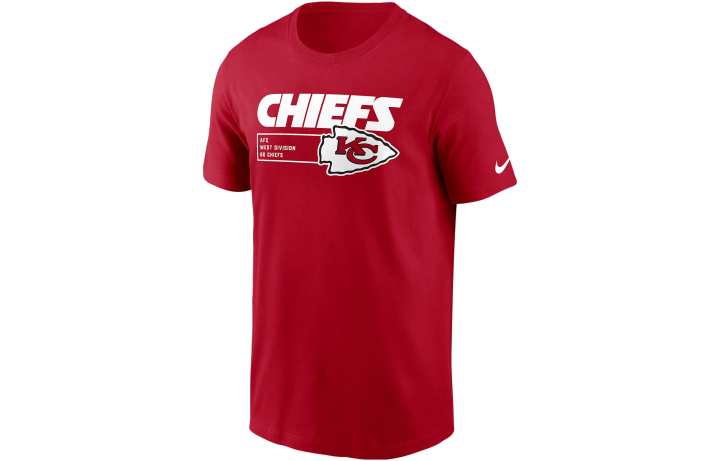 Nike Nike T Shirts Men's Red Crew Neck Moderate Straight Fit