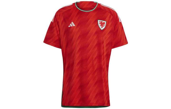 Adidas Adidas T Shirts Men's Red Crew Neck Moderate Straight Fit