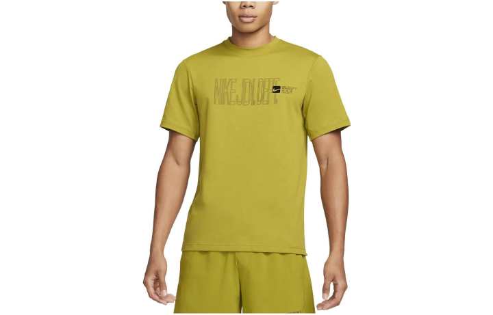 Nike Nike T Shirts Men's Moss Crew Neck Moderate Straight Fit