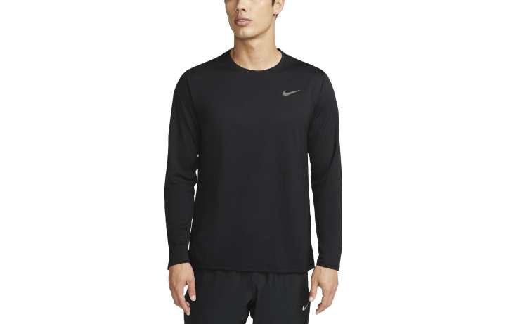 Nike Nike T Shirts Men's Black Crew Neck Moderate Straight Fit