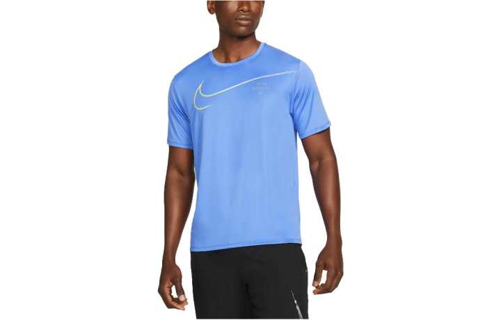 Nike Nike T Shirts Men's Sky Blue Crew Neck Moderate Straight Fit