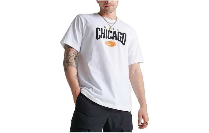 Nike Nike T Shirts Men's White Crew Neck Moderate Straight Fit