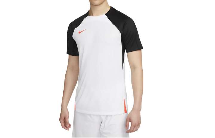 Nike Nike T Shirts Men's White Crew Neck Moderate Straight Fit
