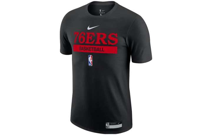 Nike Nike T Shirts Men's Black Crew Neck Moderate Straight Fit