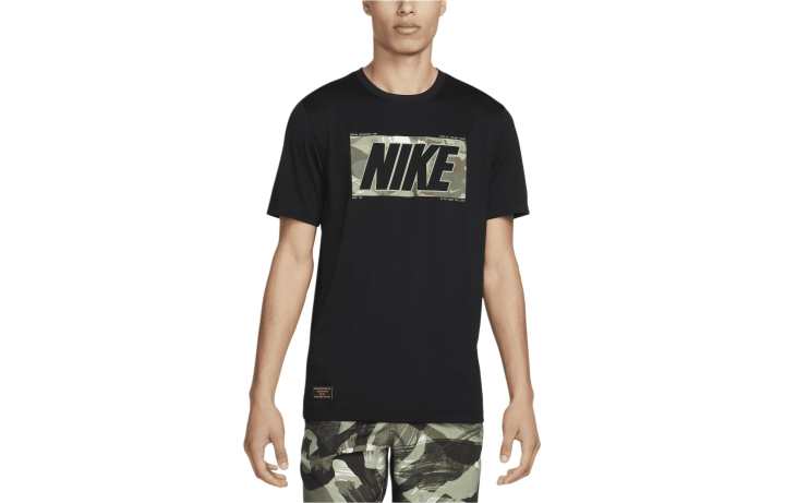 Nike Nike T Shirts Men's Black Crew Neck Moderate Straight Fit