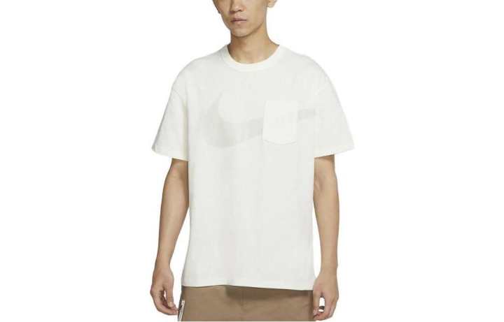 Nike Nike T Shirts Men's White Crew Neck Moderate Straight Fit