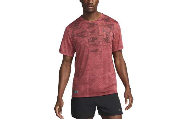 Nike Nike T Shirts Men's Red Stars Crew Neck Moderate Straight Fit