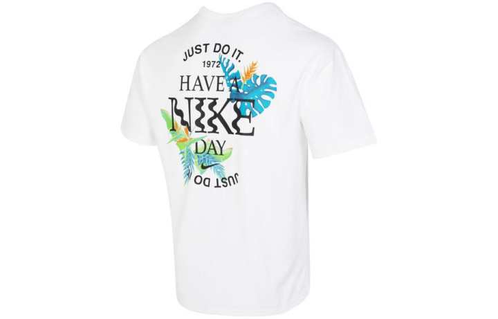 Nike Nike T Shirts Men's White Crew Neck Moderate Straight Fit