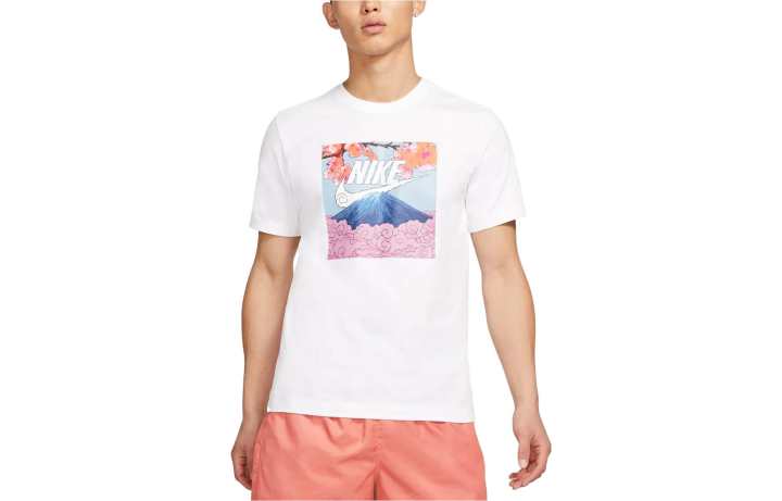Nike Nike T Shirts Men's White Crew Neck Moderate Straight Fit