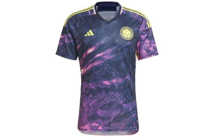 Adidas Adidas T Shirts Men's Multicolor V Neck Moderate Straight Fit
