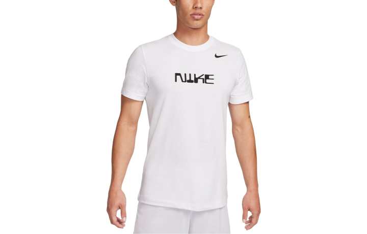 Nike Nike T Shirts Men's White Crew Neck Moderate Straight Fit