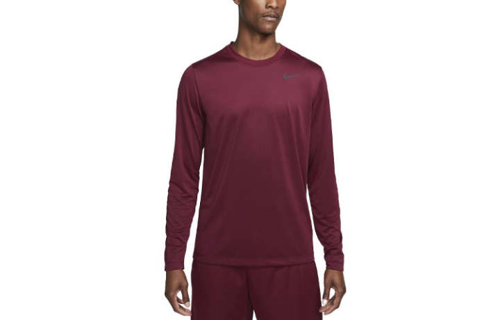 Nike Nike T Shirts Men's Burgundy Crew Neck Moderate Straight Fit