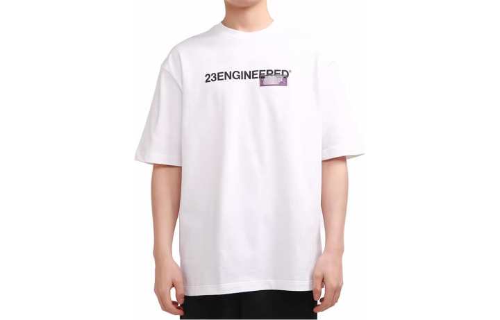 Nike Nike T Shirts Men's White Crew Neck Moderate Straight Fit