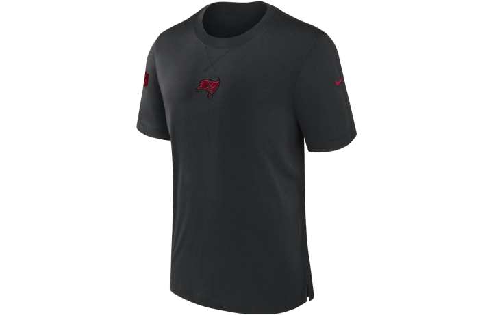 Nike Nike T Shirts Men's Black Crew Neck Moderate Straight Fit