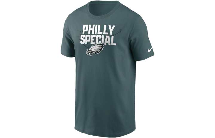 Nike Nike T Shirts Men's Green Crew Neck Moderate Straight Fit