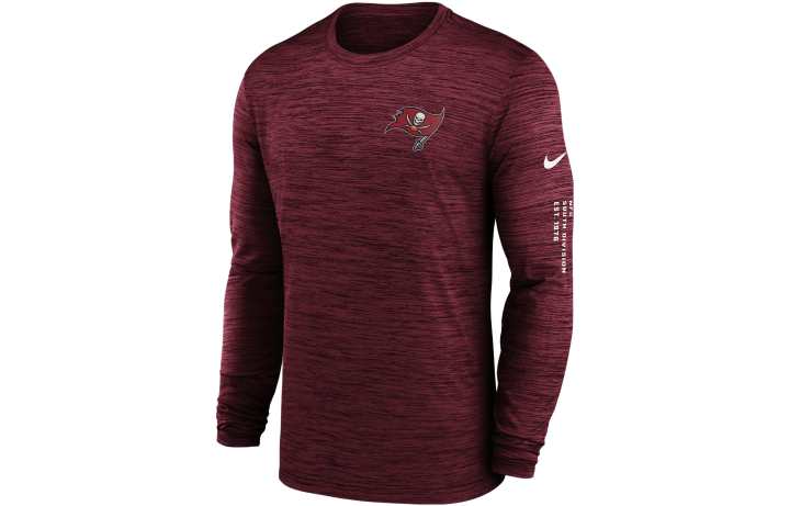 Nike Nike T Shirts Men's Red Crew Neck Moderate Straight Fit