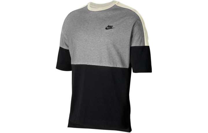 Nike Nike T Shirts Men's Black Crew Neck Moderate Straight Fit