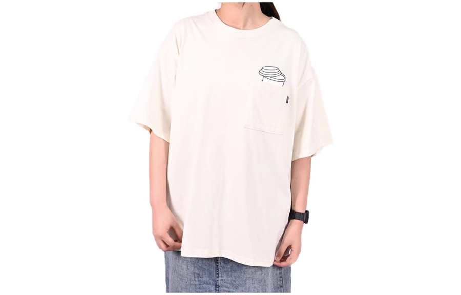 Converse T Shirts Men's White Crew Neck Moderate Straight Fit