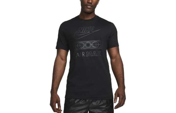 Nike Nike T Shirts Men's Black Crew Neck Moderate Straight Fit