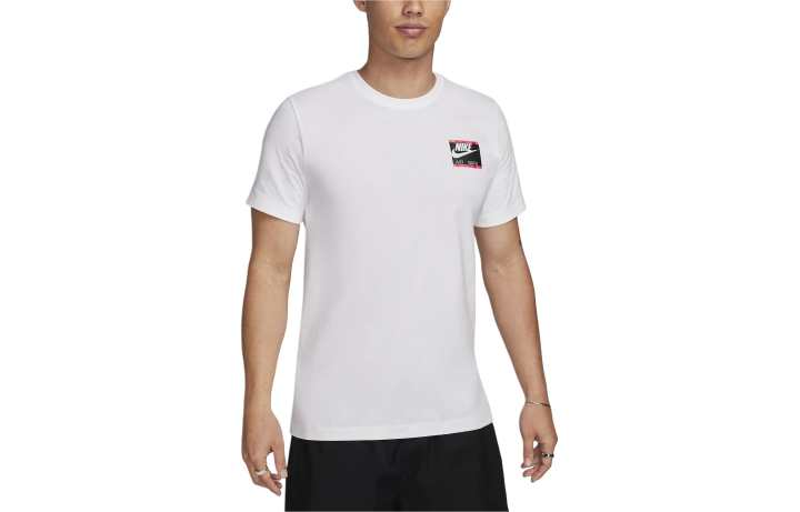 Nike Nike T Shirts Men's White Crew Neck Moderate Straight Fit