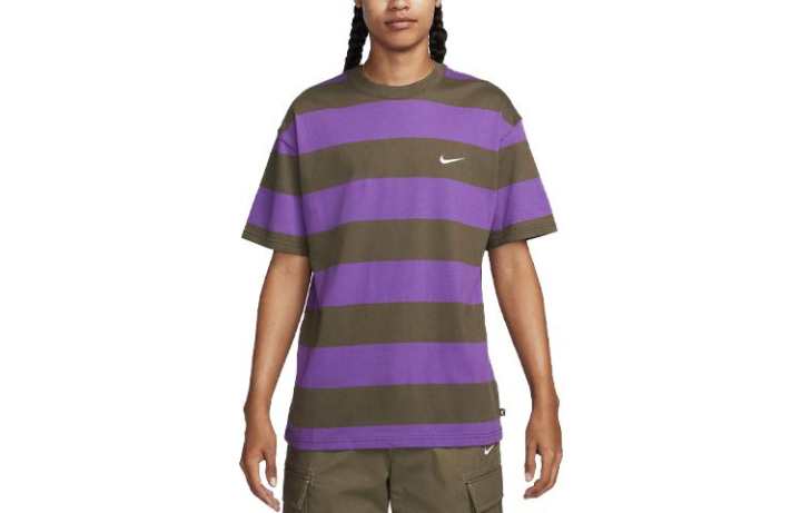 Nike Nike T Shirts Men's Khaki Crew Neck Moderate Straight Fit