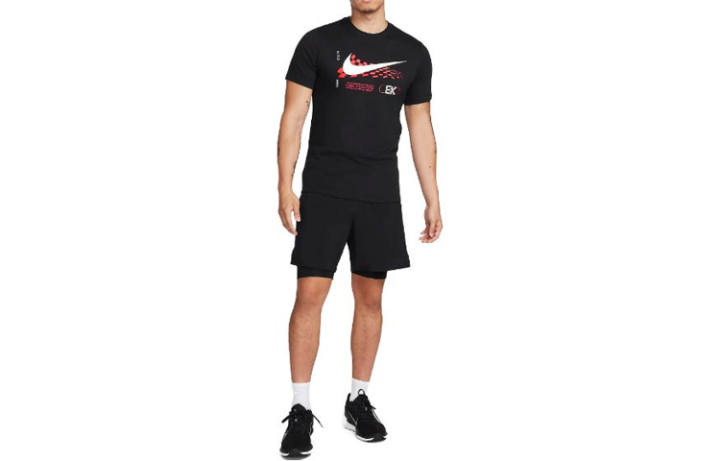 Nike Nike T Shirts Men's Black Crew Neck Moderate Straight Fit