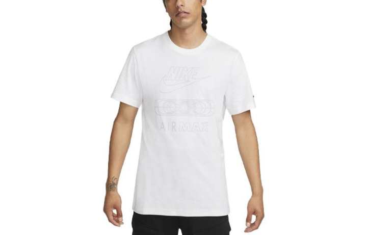 Nike Nike T Shirts Men's White Crew Neck Moderate Straight Fit